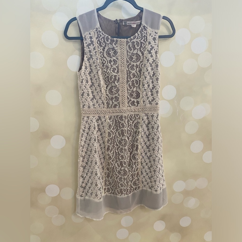 Chelsea & Violet dress - size Medium